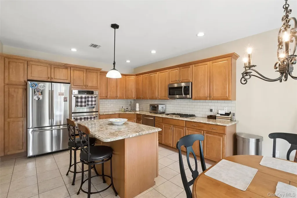 161 Brattle Circle Melville NY 11747