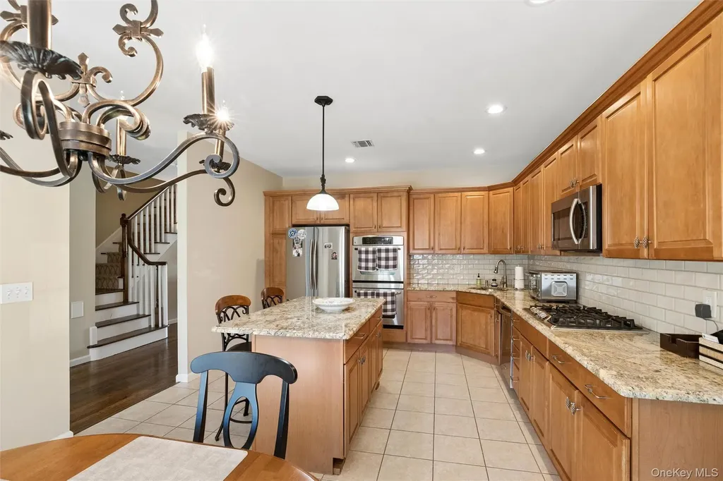 161 Brattle Circle Melville NY 11747