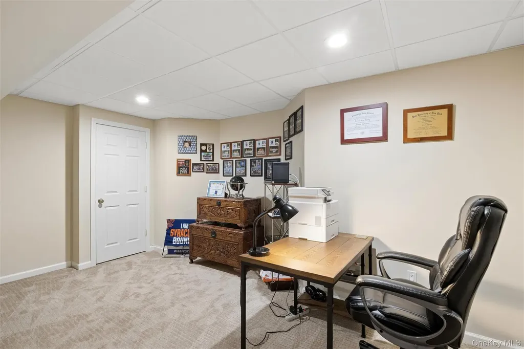 161 Brattle Circle Melville NY 11747