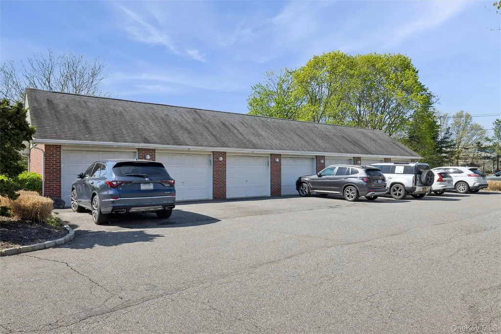 161 Brattle Circle Melville NY 11747