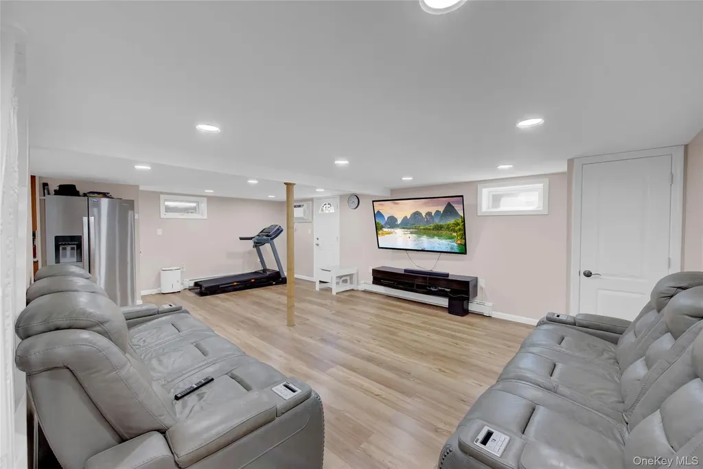 1210 Emma Place Franklin Square NY 11010