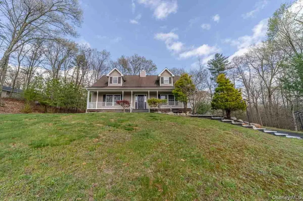 6 Stonybrook Road Pine Bush NY 12566
