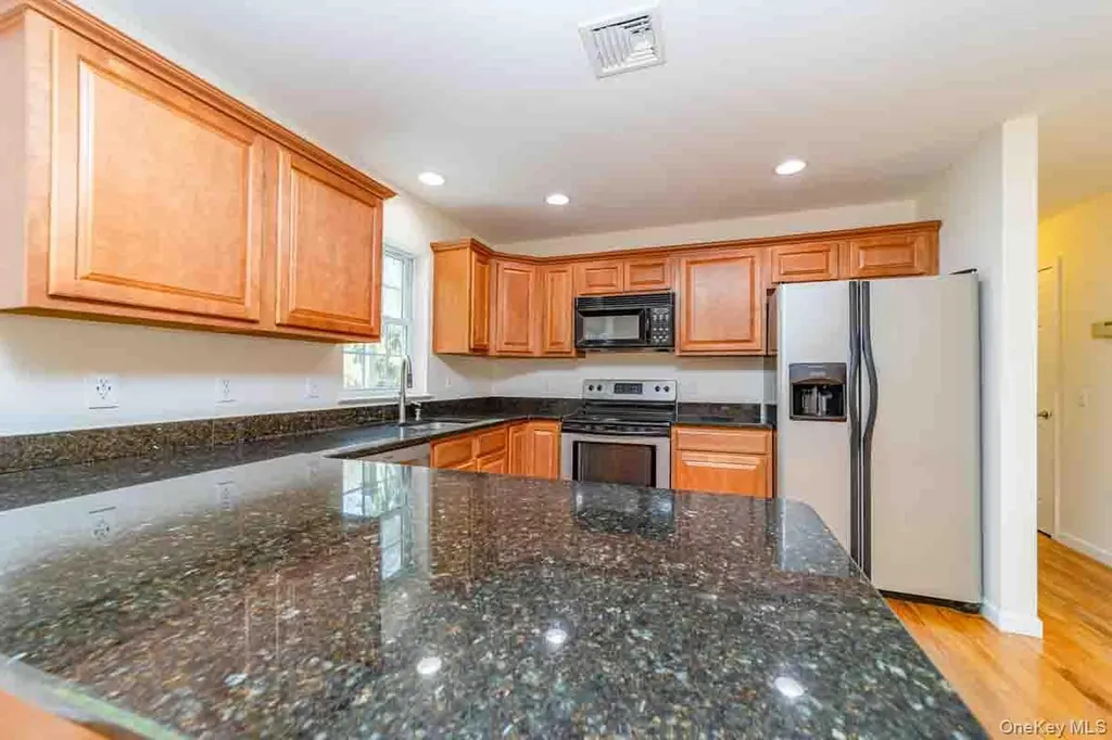 6 Stonybrook Road Pine Bush NY 12566