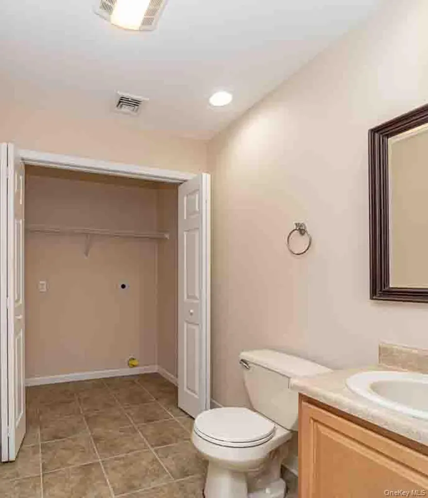 6 Stonybrook Road Pine Bush NY 12566