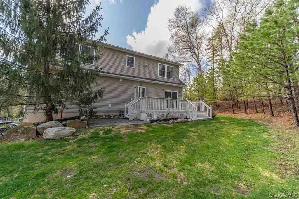 6 Stonybrook Road Pine Bush NY 12566