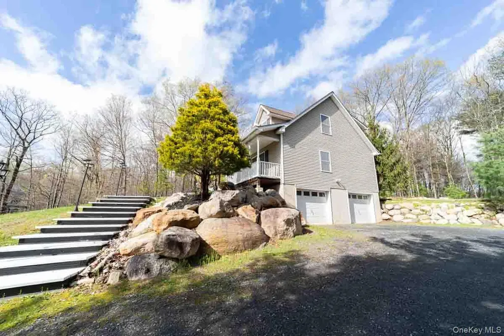 6 Stonybrook Road Pine Bush NY 12566