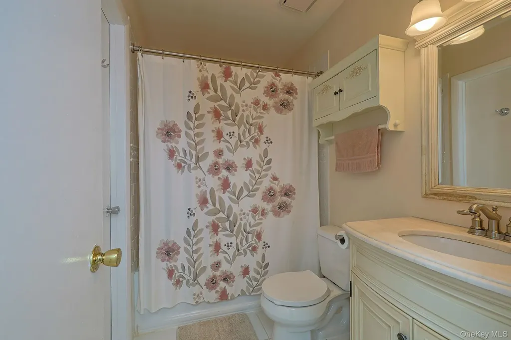 2820 Whispering Hills Chester NY 10918