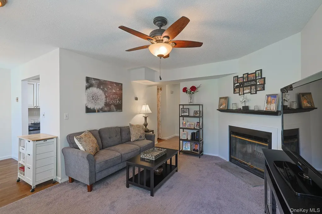 2820 Whispering Hills Chester NY 10918