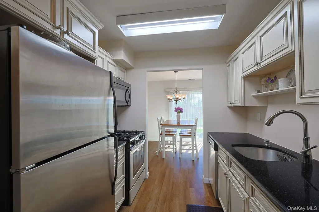 2820 Whispering Hills Chester NY 10918