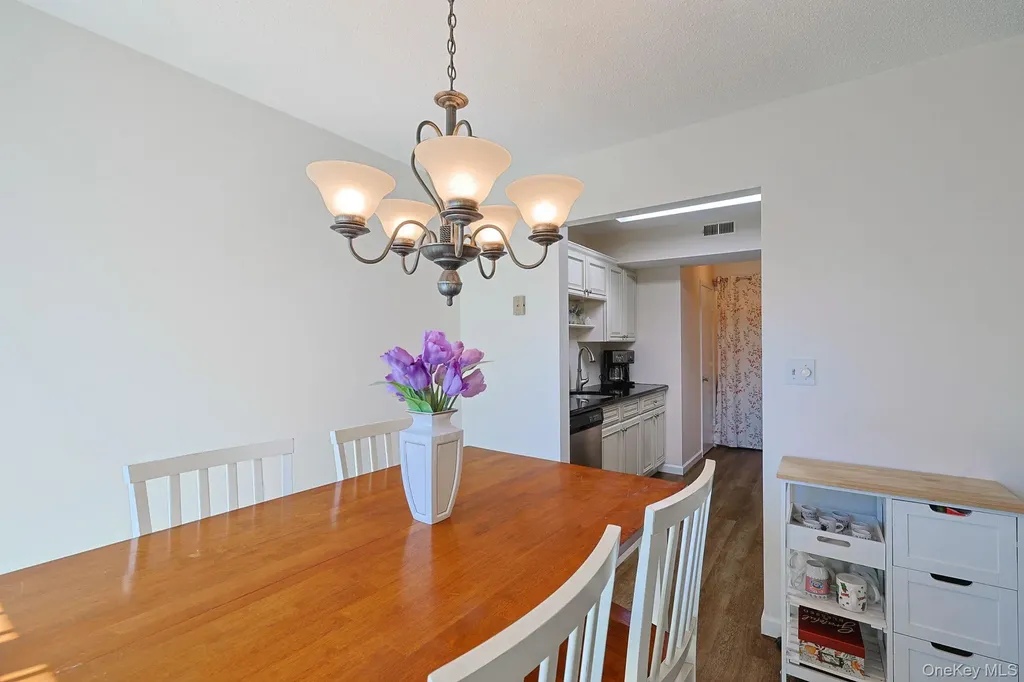 2820 Whispering Hills Chester NY 10918