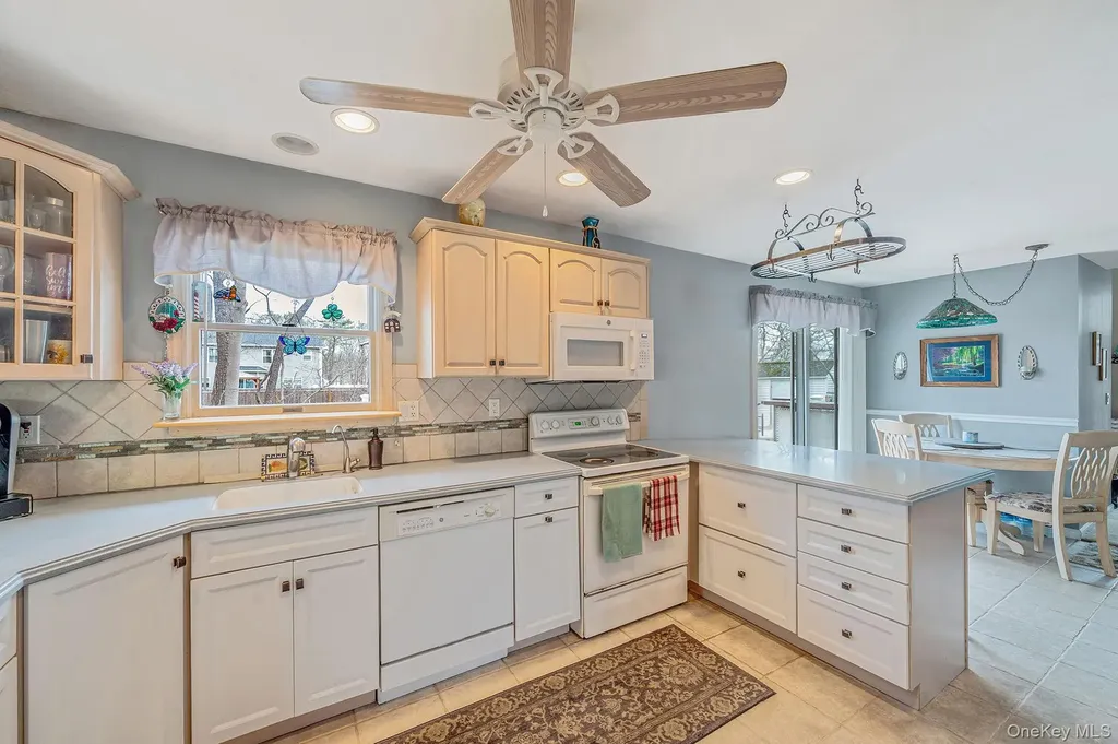 367 Hewlett Avenue East Patchogue NY 11772