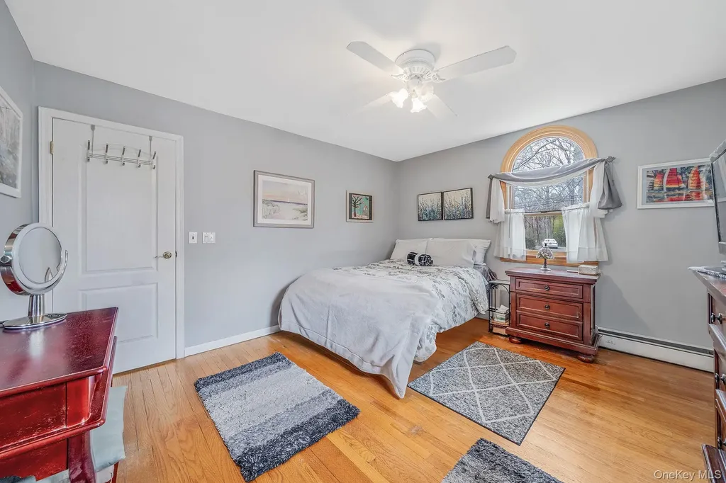 367 Hewlett Avenue East Patchogue NY 11772