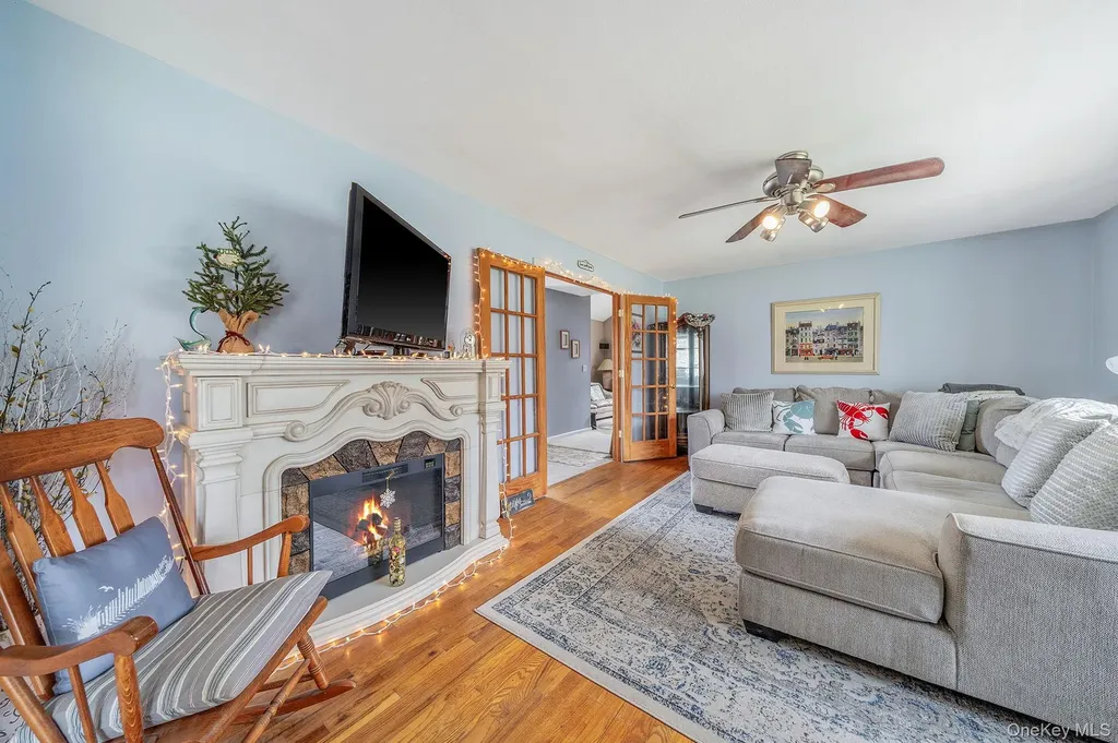 367 Hewlett Avenue East Patchogue NY 11772