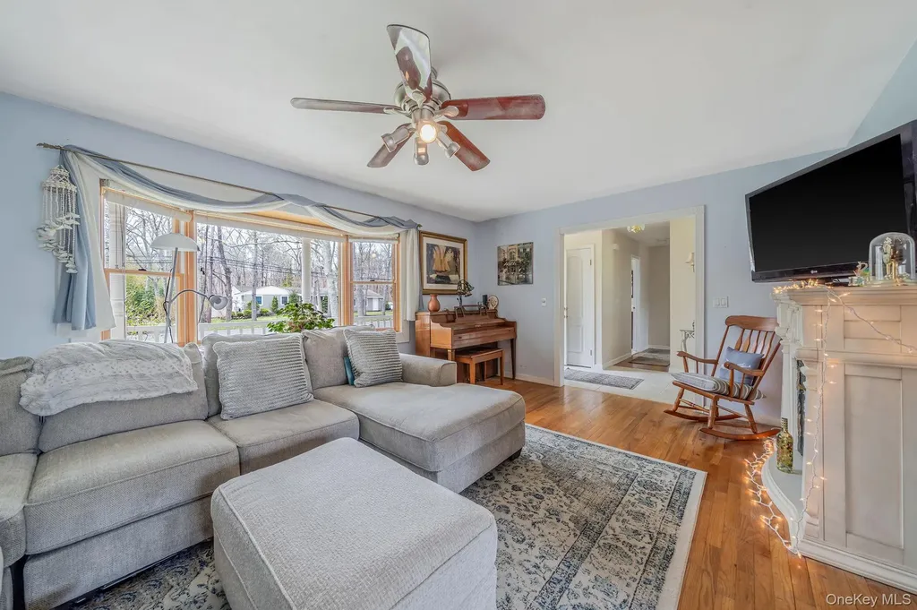 367 Hewlett Avenue East Patchogue NY 11772