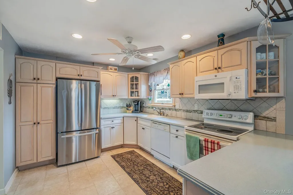 367 Hewlett Avenue East Patchogue NY 11772