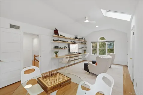 507 Bleeker Avenue Mamaroneck NY 10543