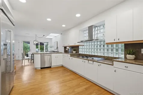 507 Bleeker Avenue Mamaroneck NY 10543