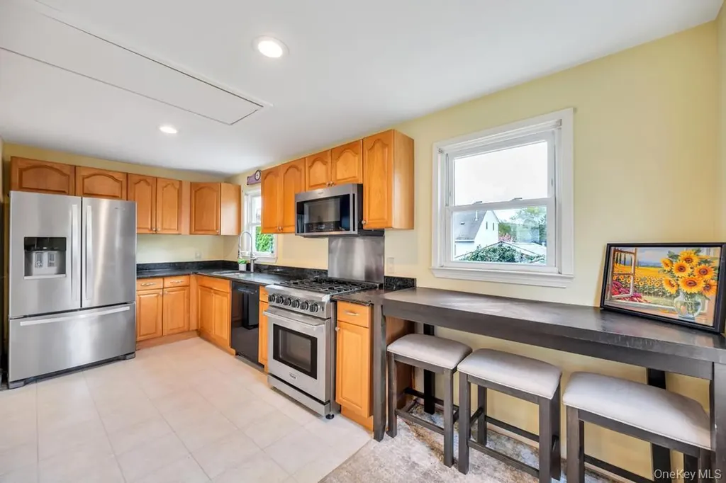 25 Cedar Road Wading River NY 11792
