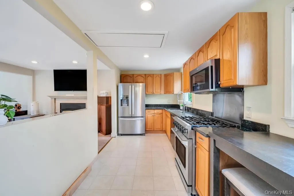 25 Cedar Road Wading River NY 11792