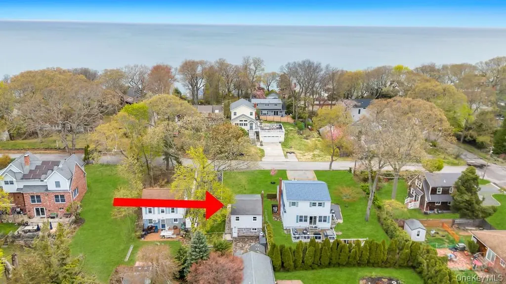 25 Cedar Road Wading River NY 11792