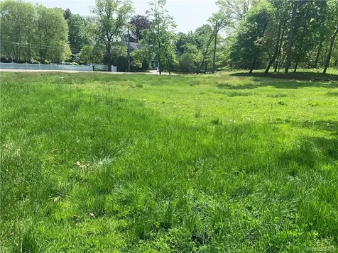 233 Highland Road Rye NY 10580