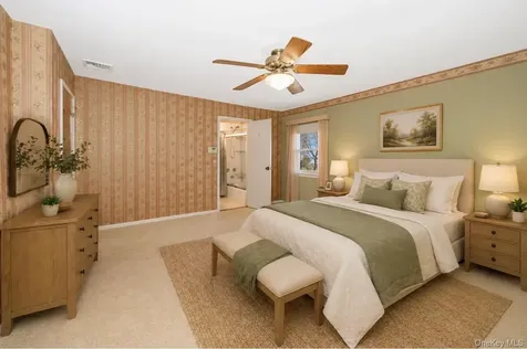 33 Parkdale Drive Farmingdale NY 11735
