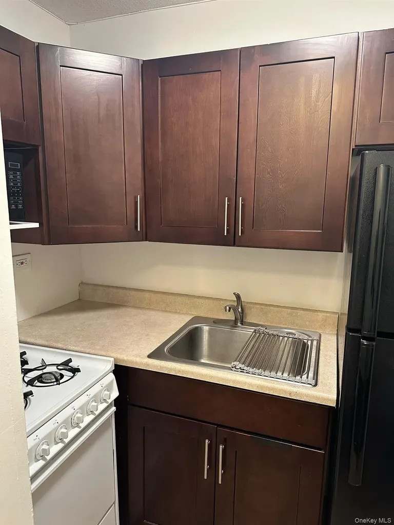 150-38 Union Turnpike Flushing NY 11367