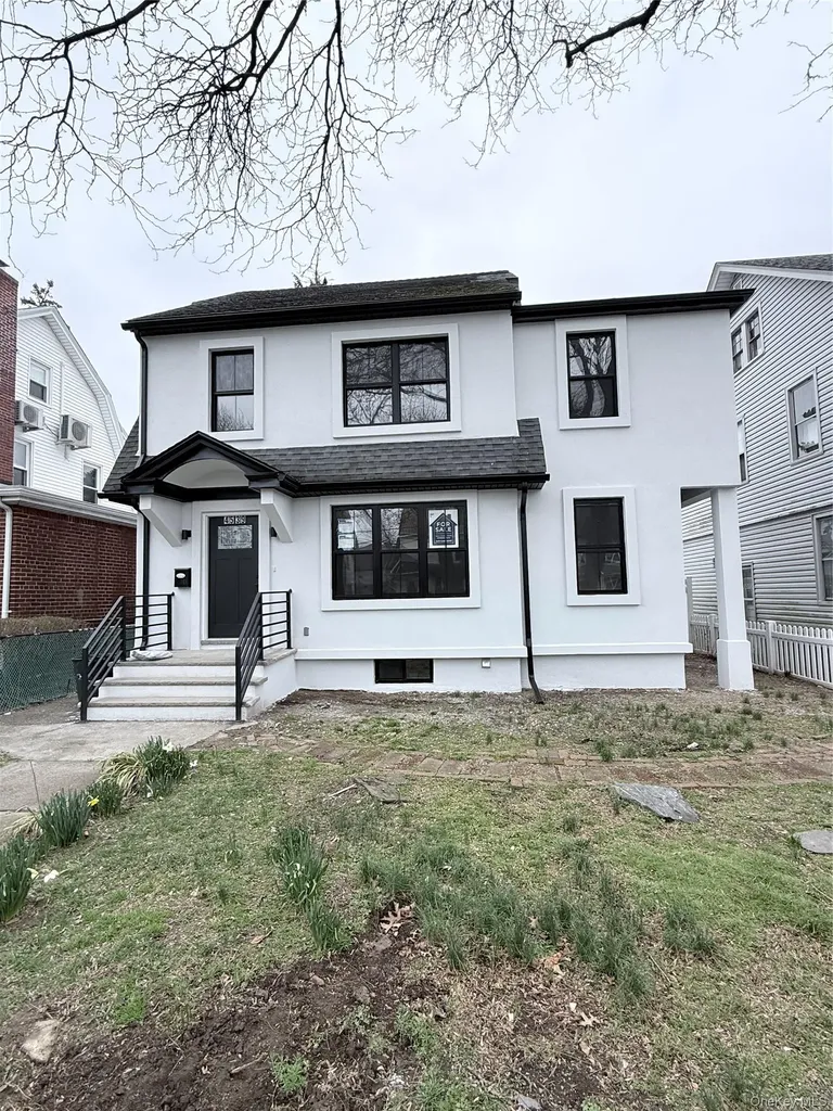 4539 171st Place Flushing NY 11358