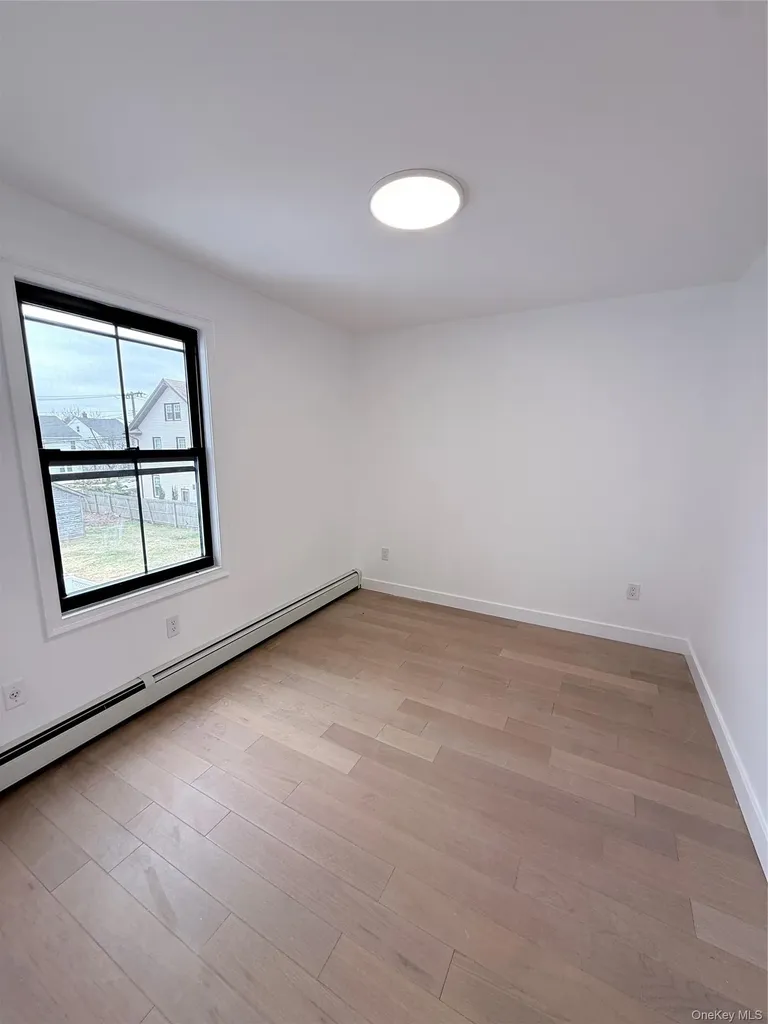 4539 171st Place Flushing NY 11358