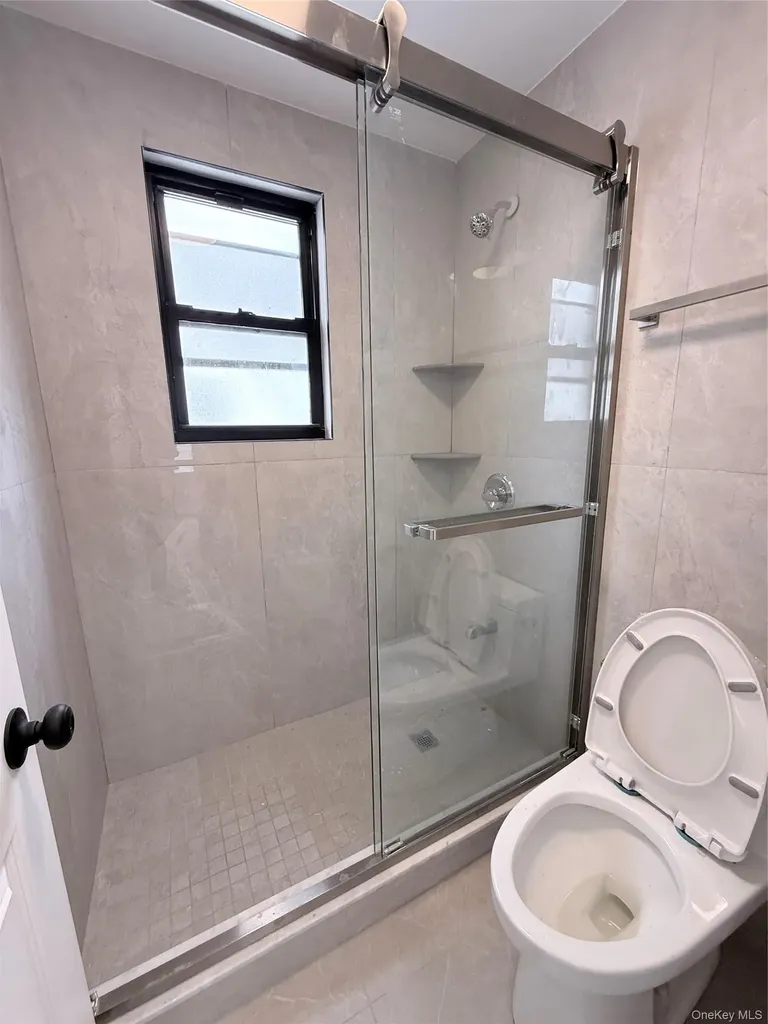 4539 171st Place Flushing NY 11358