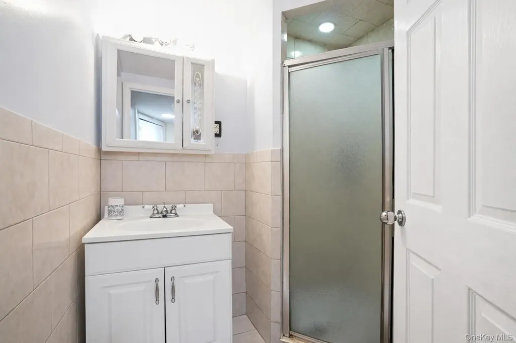 5911 Fresh Pond Road Maspeth NY 11378