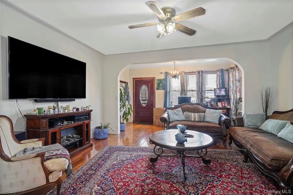 5911 Fresh Pond Road Maspeth NY 11378