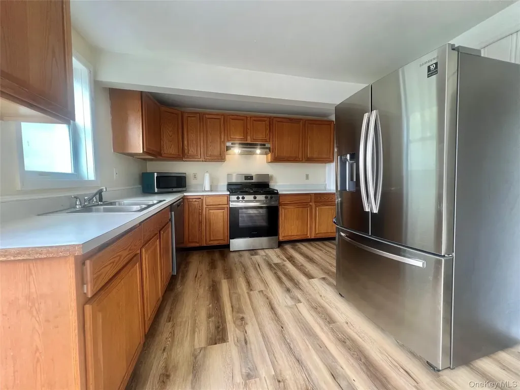 34 Smith Street Poughkeepsie NY 12601