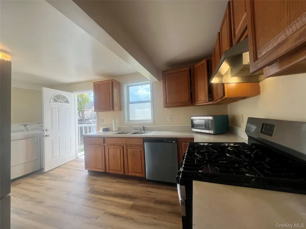 34 Smith Street Poughkeepsie NY 12601