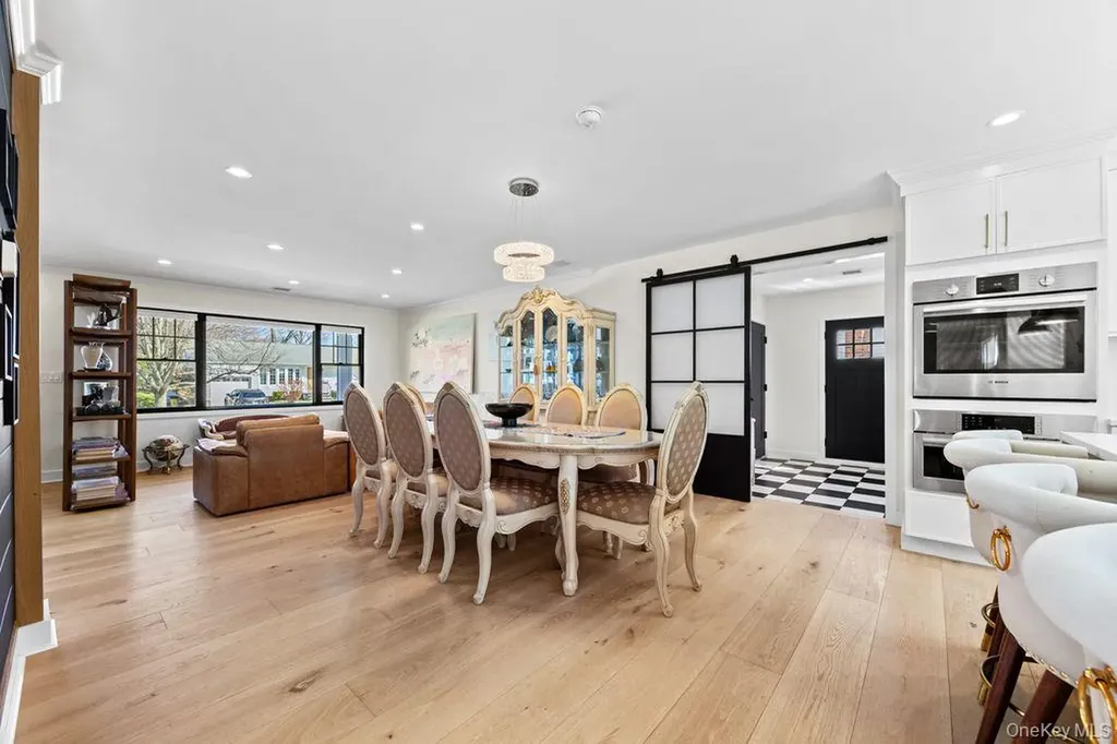 4 Allison Drive Old Bethpage NY 11804