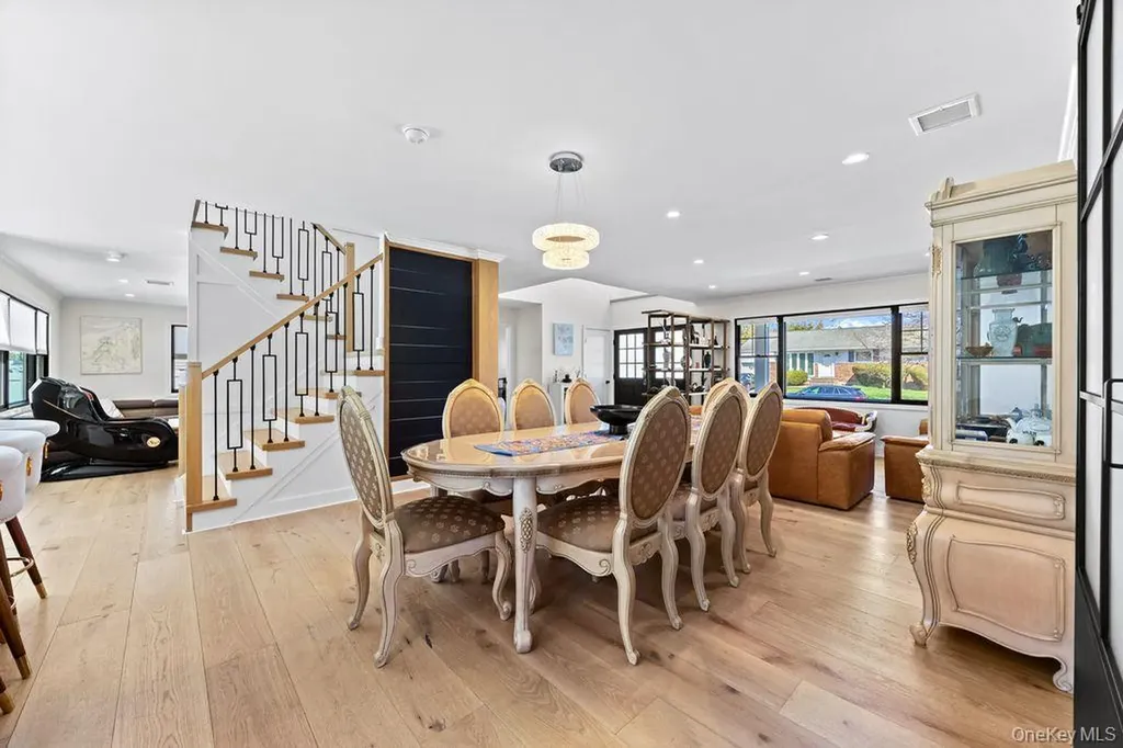 4 Allison Drive Old Bethpage NY 11804