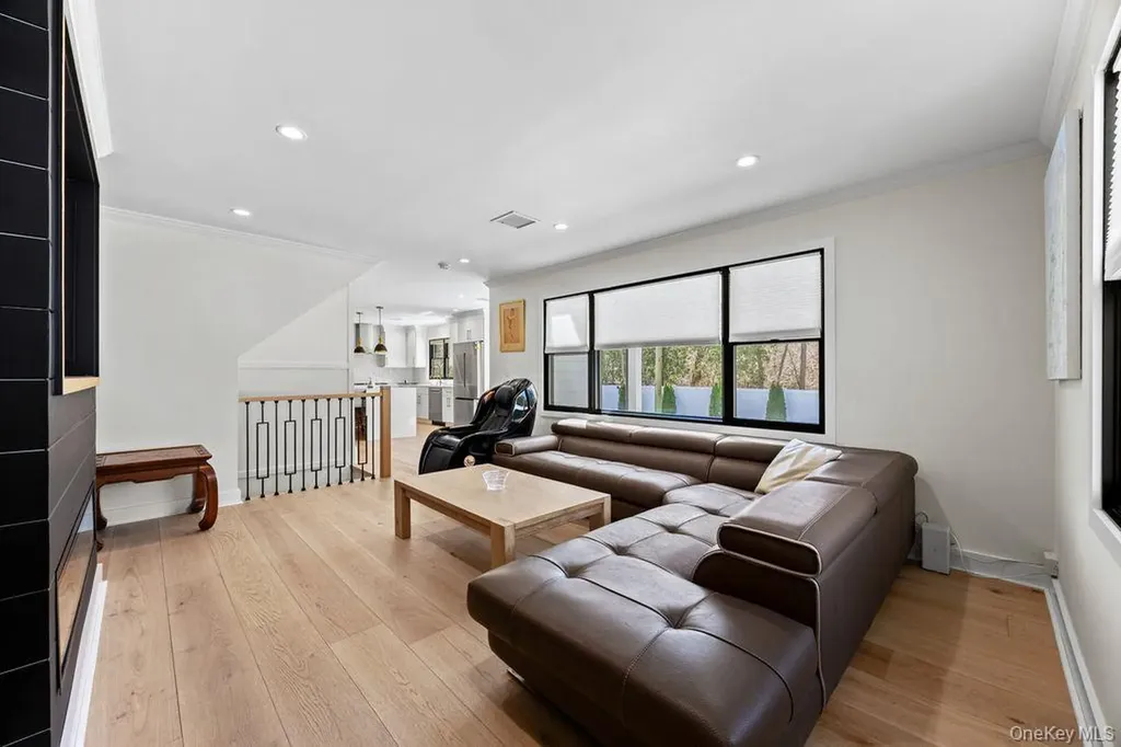 4 Allison Drive Old Bethpage NY 11804
