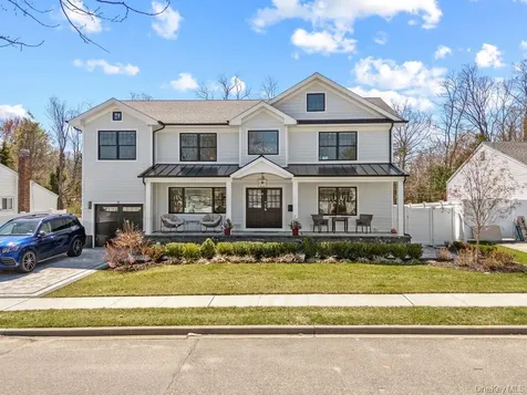 4 Allison Drive Old Bethpage NY 11804