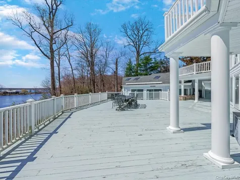 19 Mallard Drive Lloyd Harbor NY 11743