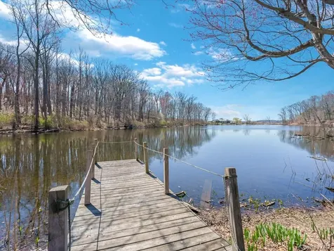 19 Mallard Drive Lloyd Harbor NY 11743