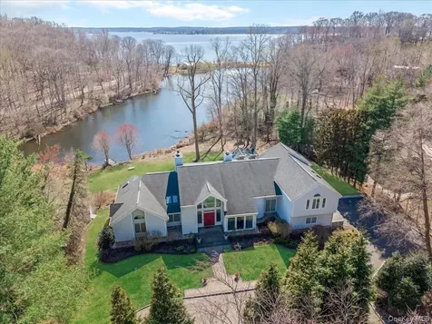 19 Mallard Drive Lloyd Harbor NY 11743