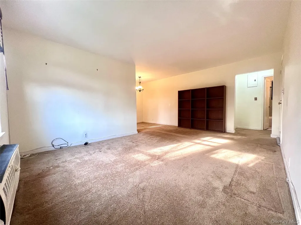 19649 69th Avenue Fresh Meadows NY 11365