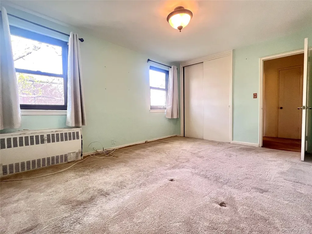19649 69th Avenue Fresh Meadows NY 11365