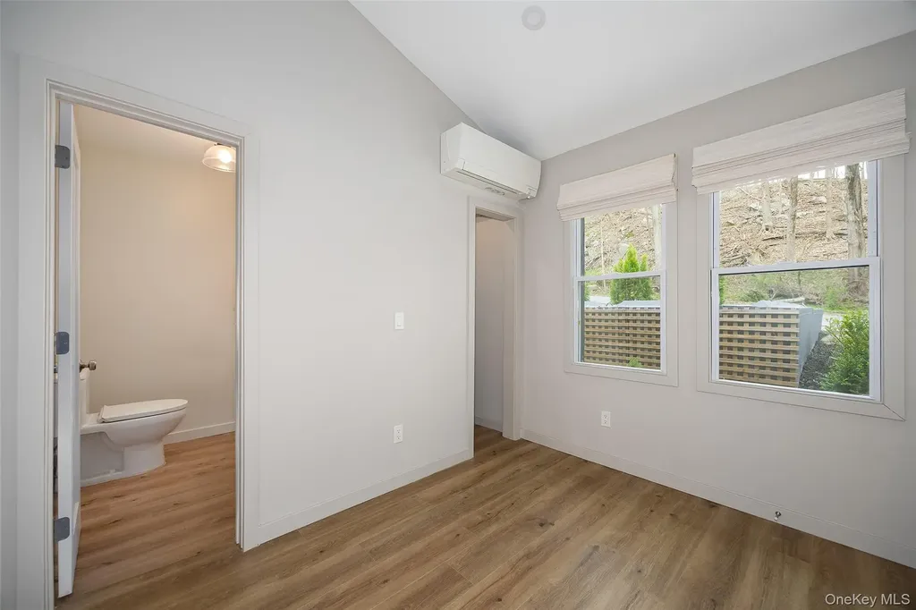 39 N Broadway Kingston NY 12401