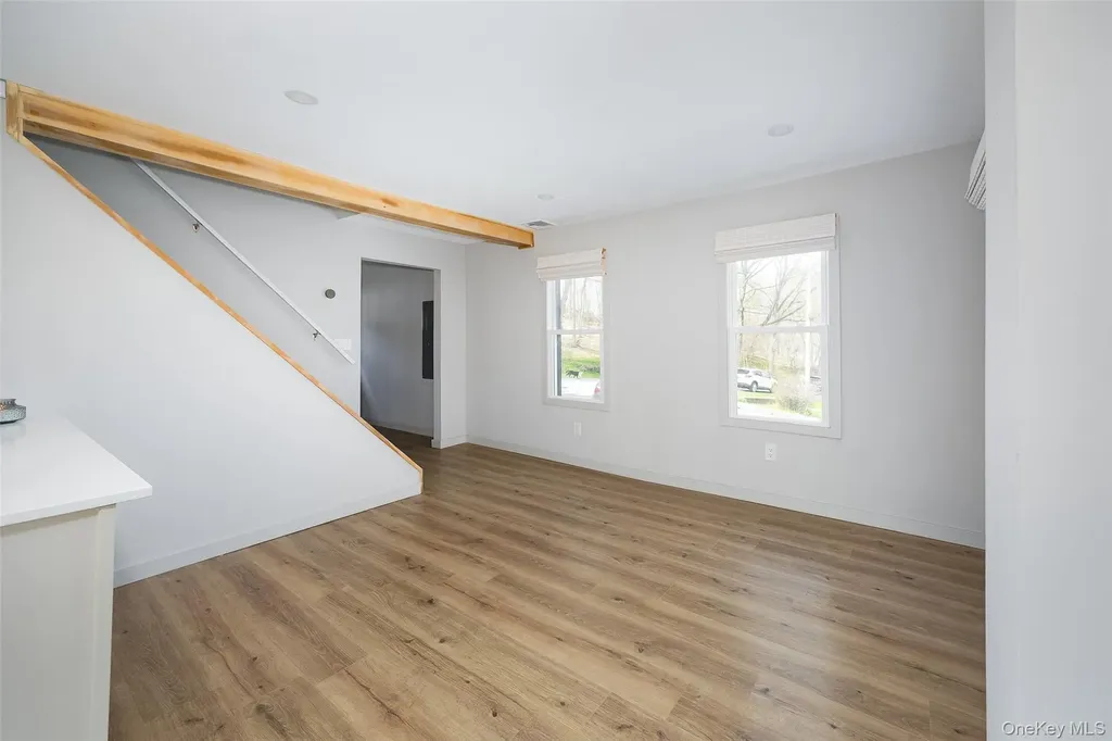 39 N Broadway Kingston NY 12401