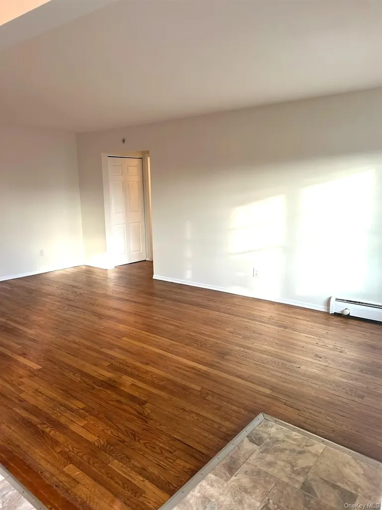8 Colonial Road Beacon NY 12508