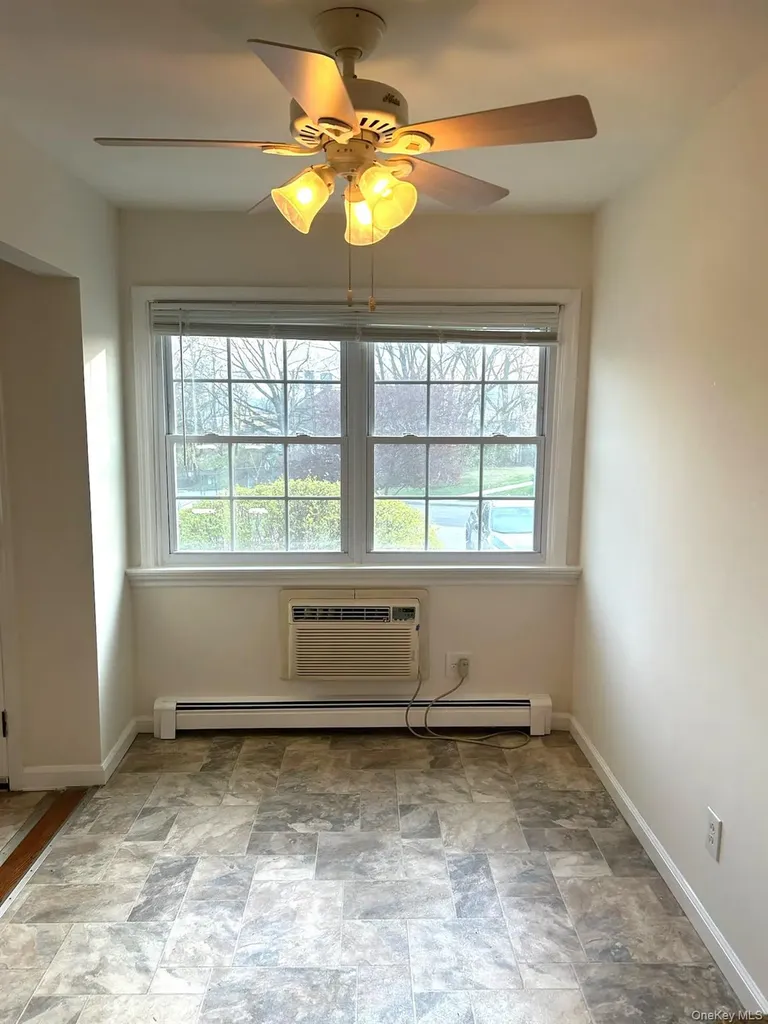 8 Colonial Road Beacon NY 12508