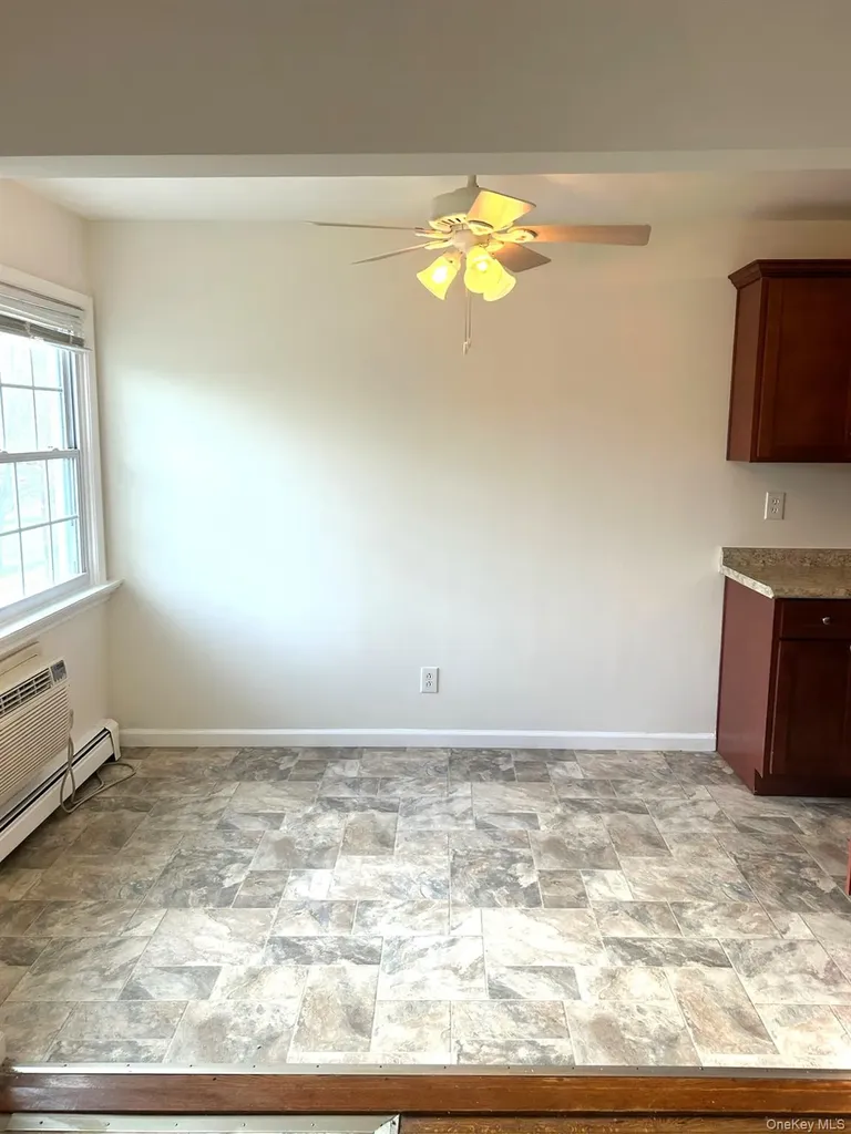 8 Colonial Road Beacon NY 12508