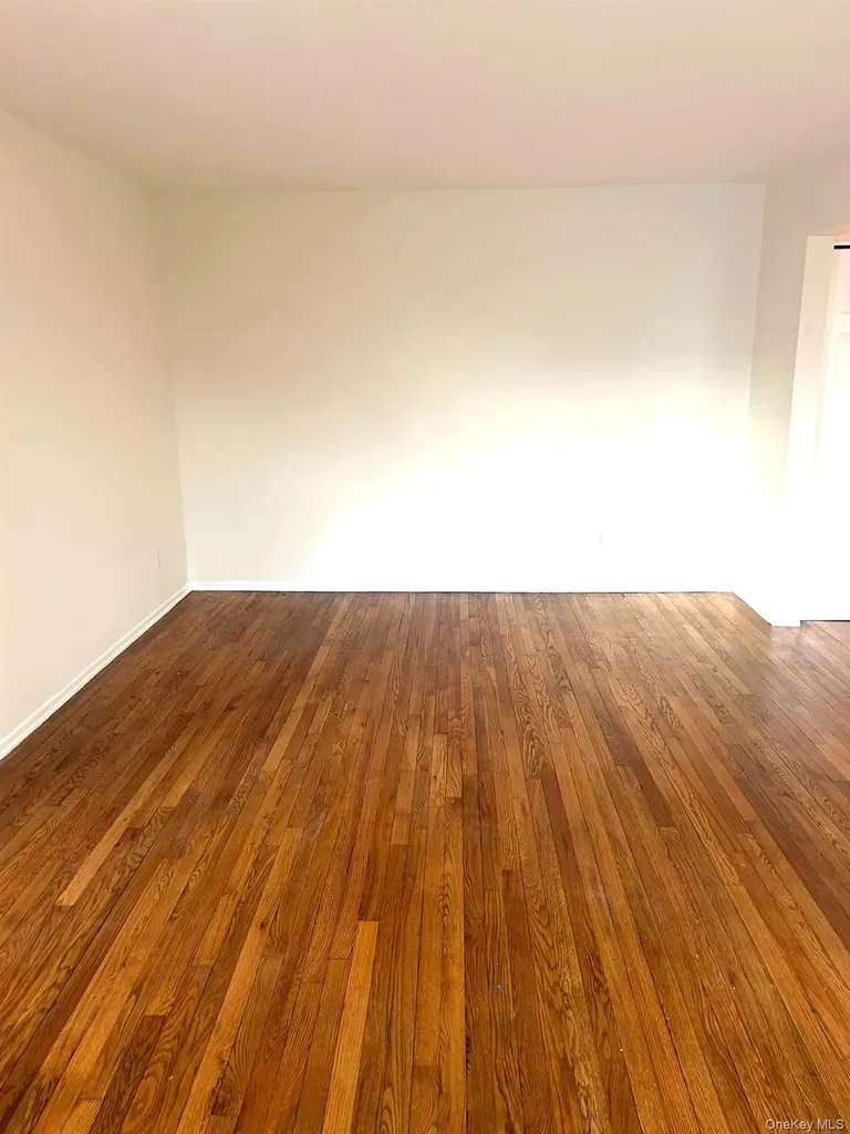 8 Colonial Road Beacon NY 12508