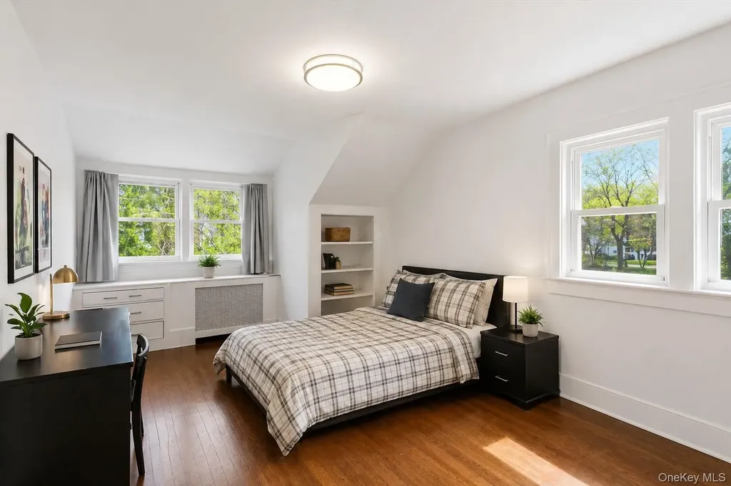 145 Saxon Woods Road White Plains NY 10605
